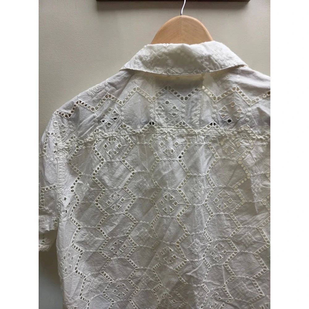 Hollister Mens Small White Eyelet Embroidered Short Sleeve Button Up Shirt New - Picture 9 of 10